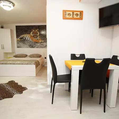 Story Apartment