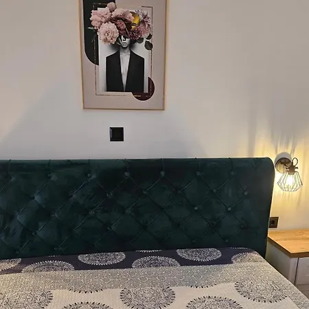 Apartment Story