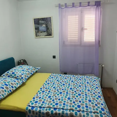 Apartment Story