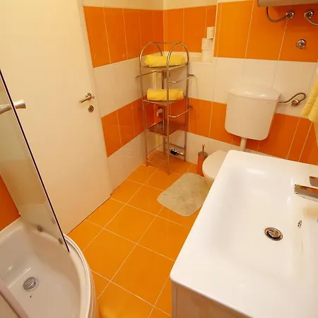Apartment Story